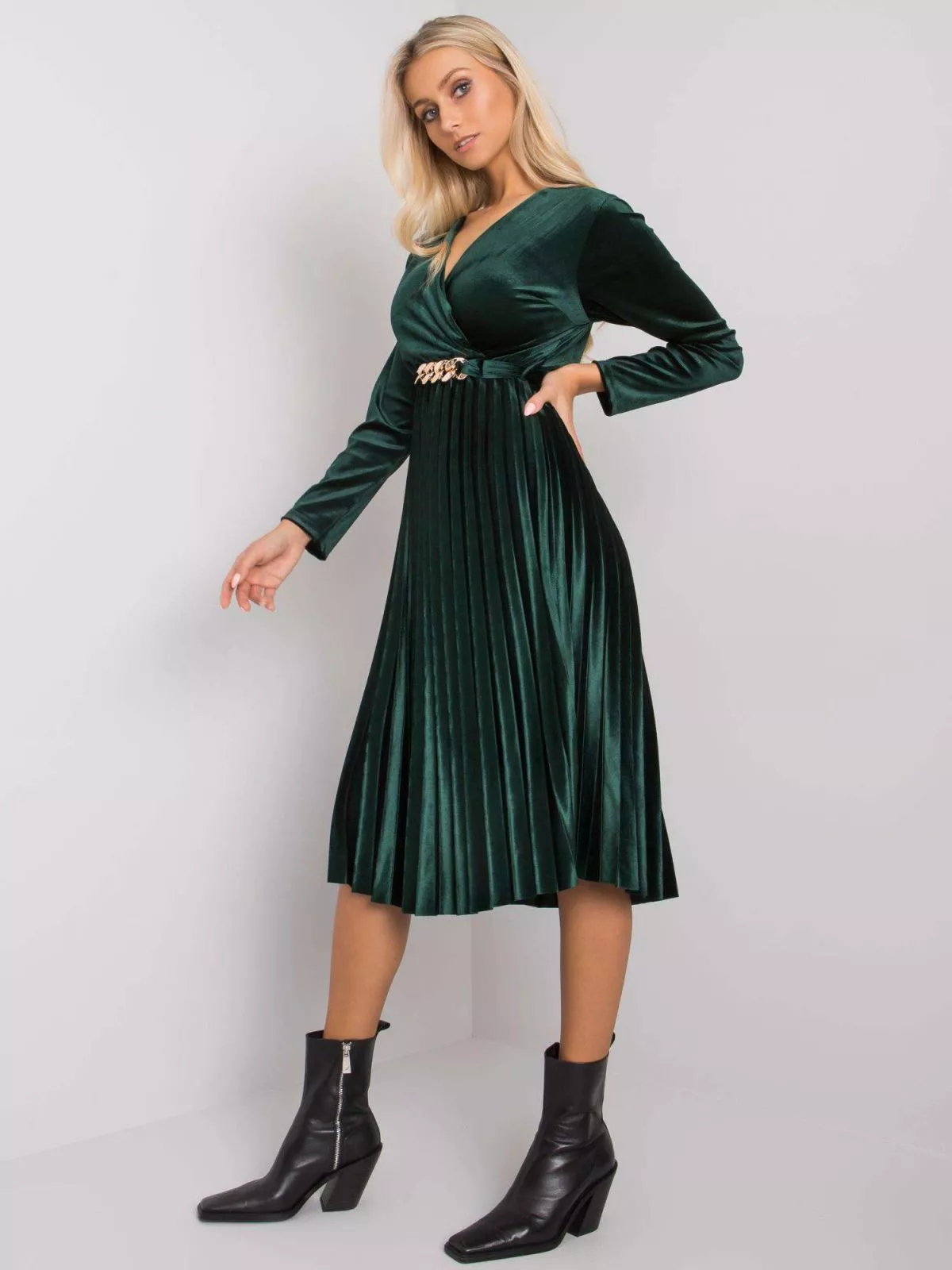 Rochie de seara din catifea verde Valentina - rochii de seara